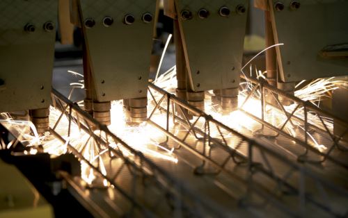 鋼筋桁架焊接生產(chǎn)線的優(yōu)勢(shì)與發(fā)展趨勢(shì)解析